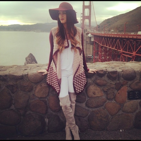 Sweaters - Burgundy ombré sweater